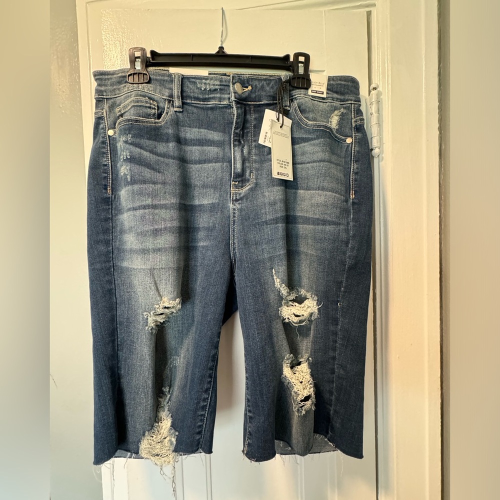 Judy Blue Los Angeles high waisted Bermuda Shorts-Size 2XL